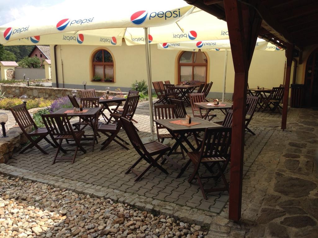 Hotel Rytirsko Jamne Exterior photo